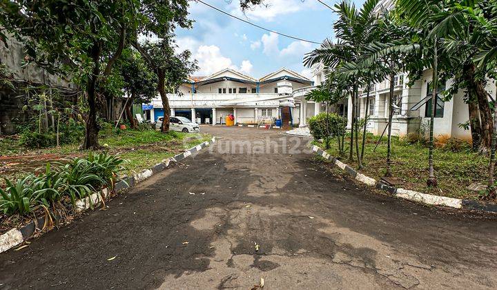 Rumah Ex Sekolah Ternama a*s SHM Kemang Jakarta Selatan 2