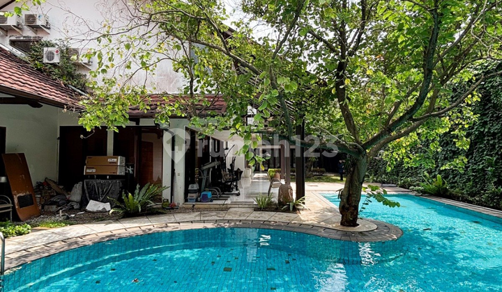 Rumah 2 Tingkat Sangat Luas Di Kemang Bebas Banjir 