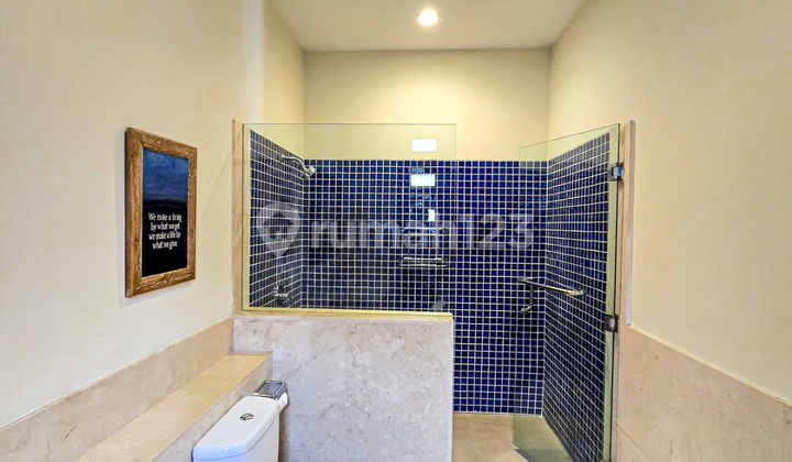 Rumah Tropis Jl. Tumaritis Cilandak Barat