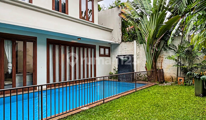 Bebas Banjir, Rumah Benda Kemang, 2 Lantai, SHM, Siap Huni