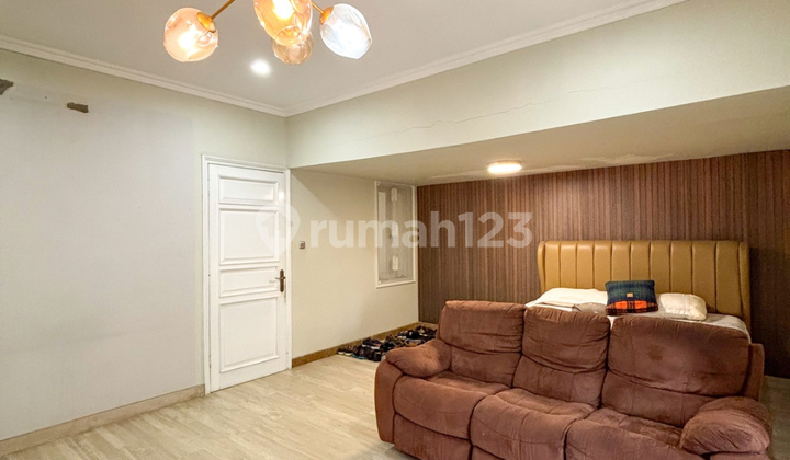 Bebas Banjir, Rumah, 2 Lantai, SHM, Ada di Lingkungan Islami