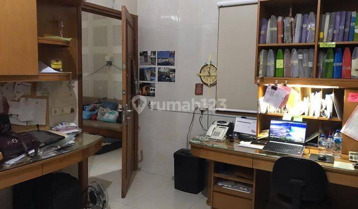 Rumah di Jalan Kartini Bandung Cocok Untuk Kantor, Ruang Usaha