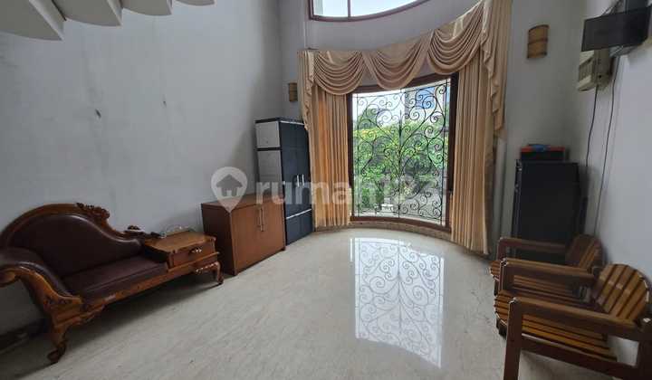 Dijual Rumah Classic Istana Regency 1 Dekat Tol Pasteur & Mall BTC