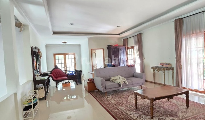 Rumah Artistik Sejuk di Sayap Ciumbuleuit Bandung 2