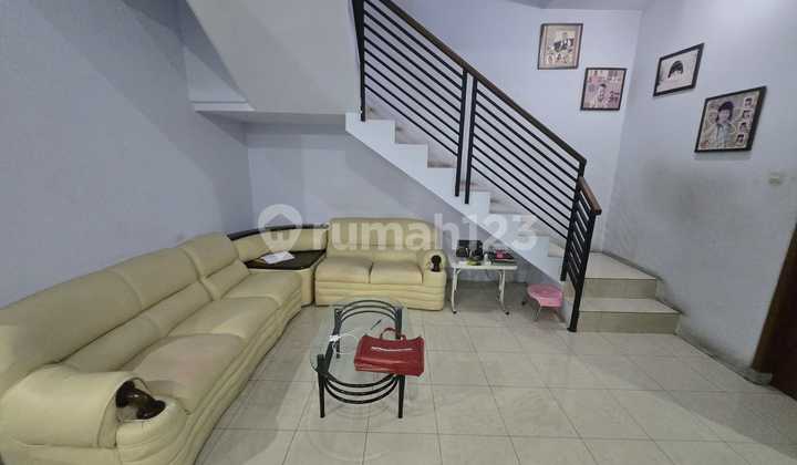 For Sale 2-Story House Batununggal Abadi