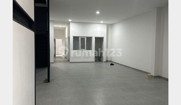 Commercial Property for Rent on Buah Batu Main Road