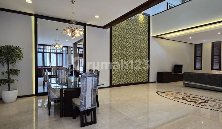 Dijual Rumah Mewah Mainroad Setraduta Bandung Utara 2