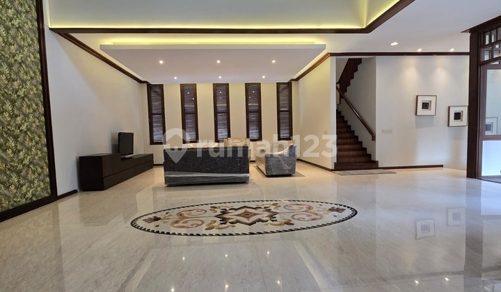 Dijual Rumah Mewah Mainroad Setraduta Bandung Utara Dijual Rumah Mewah Mainroad Setraduta Bandung Utara