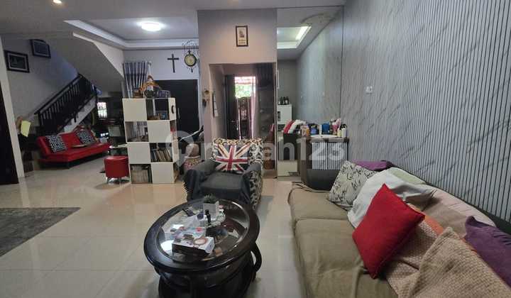 Dijual Rumah Siap Huni Tengah Kota Sayap Lengkong