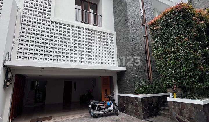 House For Rent In Kemang Compound - 4Br | Private Pool | South Jakarta 2