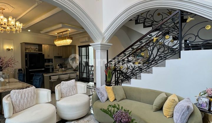 Dijual Townhouse Mewah 3 Lantai LT 122M² LB 300M² - Furnished, Jagakarsa, Jakarta Selatan 2