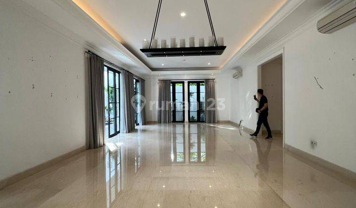 For Sale Luxury American Classic House, Brand New. Inside Compound At Cilandak, Jakarta Selatan 2