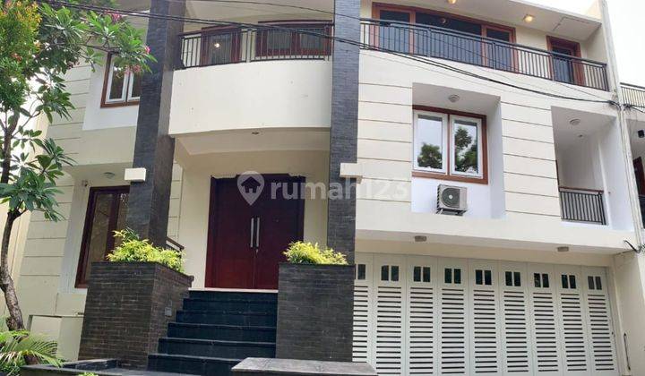 Disewakan Rumah Dalam Kompleks, 5 Kamar Tidur Cipete, Jakarta Selatan 1