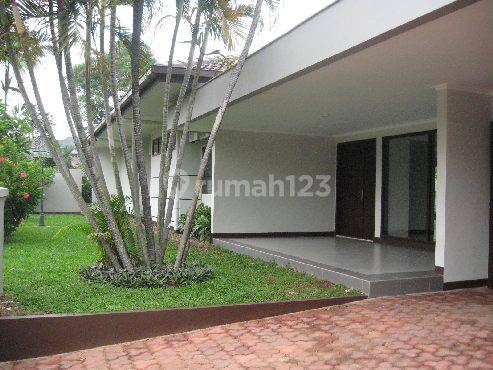 Disewakan Rumah Asri di Lembong House Pejaten Siaga, Jakarta Selatan  2