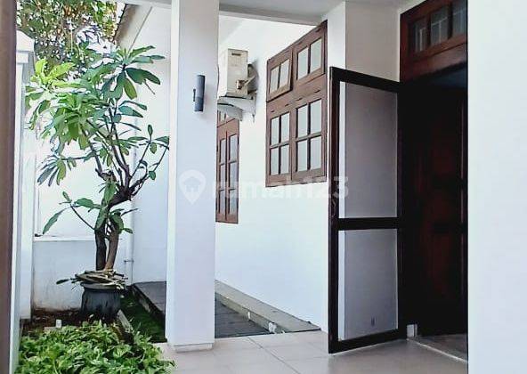 Dijual Rumah 4 Kamar Tidur, Lokasi Kemang Jakarta Selatan 2