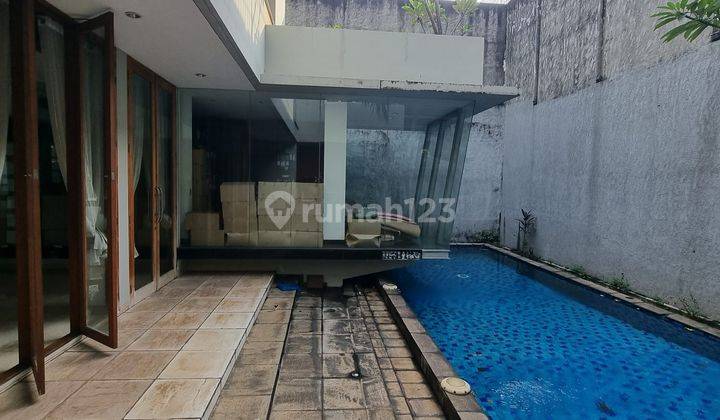 Disewakan Rumah Mewah Dengan Pool, Lokasi Pondok Indah Jakarta Selatan  1