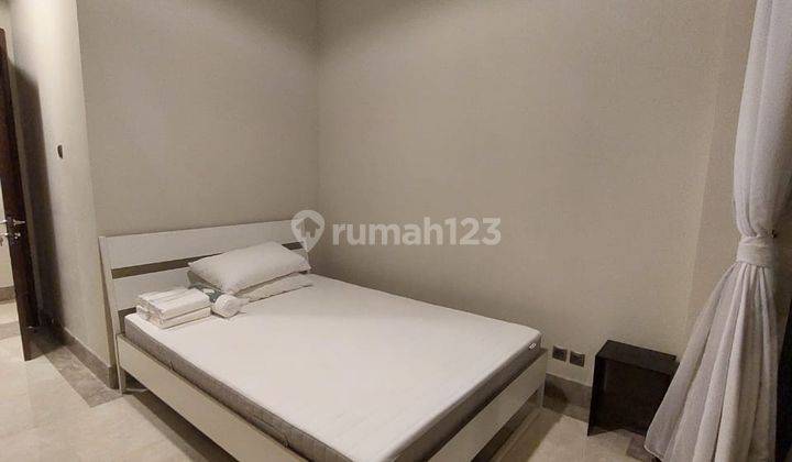 Sewa Apartment 3 BR Luas 179 Sqm, District 8 Senopati Jakarta Selatan 2