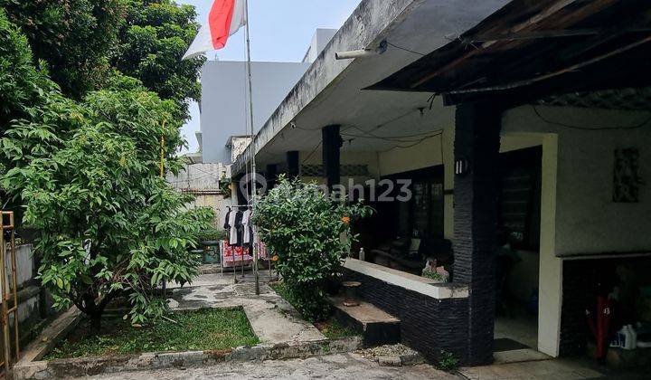 Dijual Rumah Tua, Berada di Zona Bebas Ganjil Genap, Lokasi Kebayoran Baru Jakarta Selatan 1