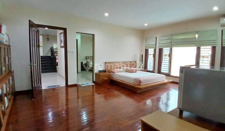 Jual Rumah Mewah di Kebon Jeruk Jakarta Barat, Kondisi Furnish Dengan Private Pool 2