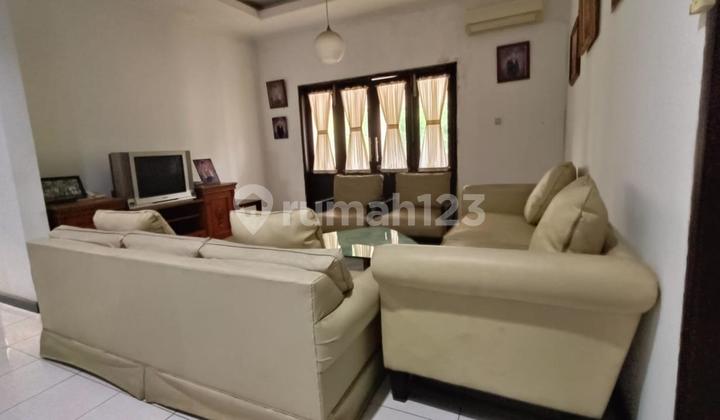 For Quick Sale: Luxurious 3-Story House, 450m2 Area, in Taman Bintaro Jaya - South Tangerang 2