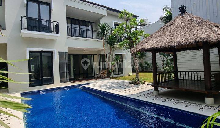 Dijual Rumah Modern Dengan Pool, Lokasi Cipete Jakarta Selatan 1