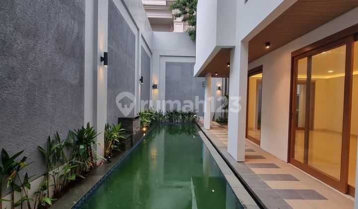 Dijual Rumah Mewah Pondok Indah - LT 397M², 5Kt, Taman & Private Pool