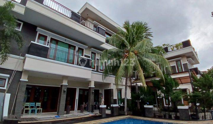 Jual Rumah Mewah di Kebon Jeruk Jakarta Barat, Kondisi Furnish Dengan Private Pool 1