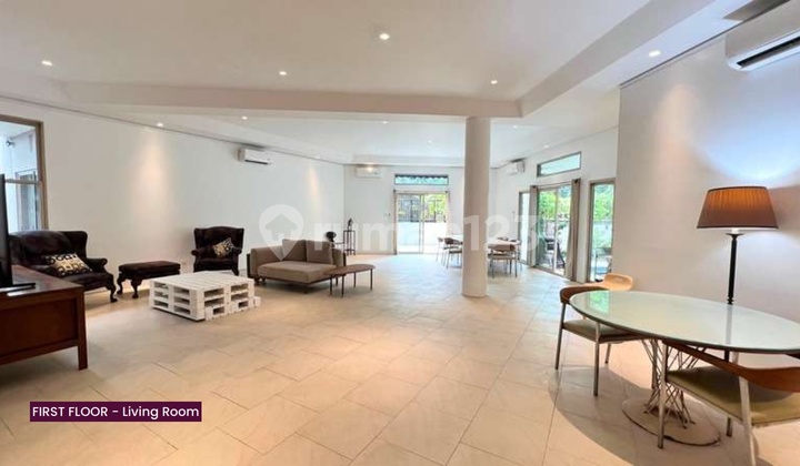 For Rent Luxury 5BR Furnished House, Private Pool - Location SCBD, Kebayoran Baru South Jakarta For Rent Luxury 5BR Furnished House, Private Pool - Location SCBD, Kebayoran Baru South Jakarta