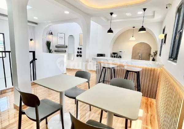For Sale Ma'am! Exclusive Boarding House with 21+1 Furnished Rooms, Fully Occupied Best Investment - Location: Tomang, Grogol, West Jakarta. 2