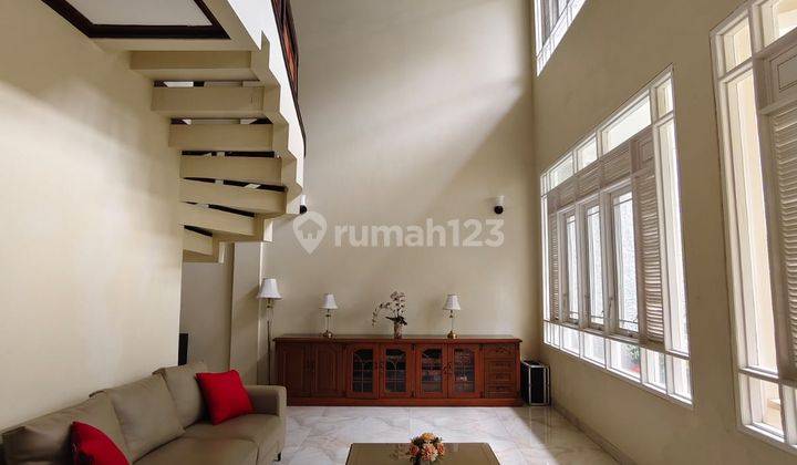 Disewakan Rumah Baru Renovasi, Furnished di Lokasi Strategis Menteng, Jakarta Pusat 1