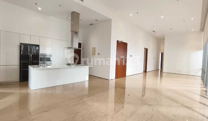 For Sale Senopati Suites Apartment Junior Penthouse Type 3 + 1 BR Semi Furnished Size 300M2 - Premium Location in South Jakarta