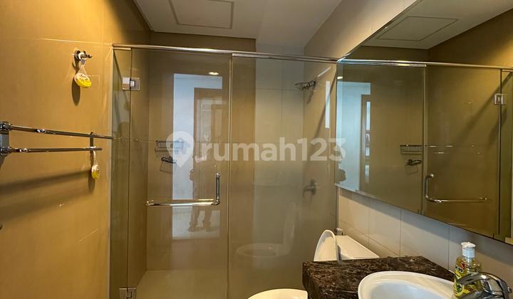 Dijual Cepat & Murah Apartemen 2 BR Furnished Luas 146m2, di Kemang Mansion Jakarta Selatan 2