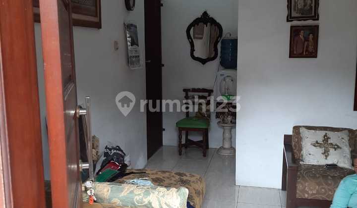 Dijual Cepat Rumah Kost 8 Kamar di Komplek PU Pasar Jumat, Kebayoran Lama Jakarta Selatan Dijual Cepat Rumah Kost 8 Kamar di Komplek PU Pasar Jumat, Kebayoran Lama Jakarta Selatan