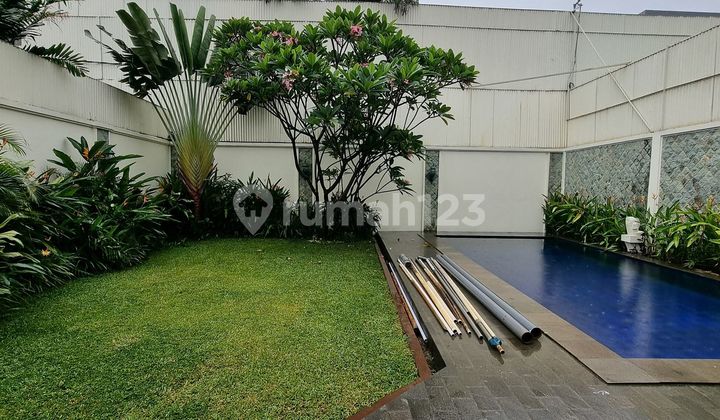 Compound House For Rent - Pondok Indah | 4Br | Private Pool 2