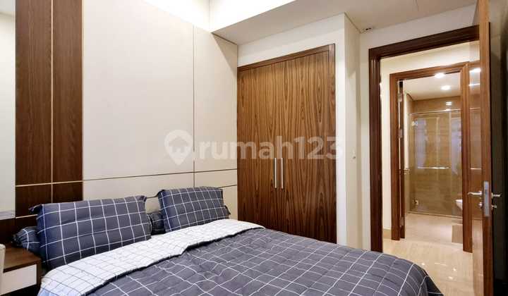 For Sale Quick Luxury 2 Bedroom Furnished Apartment 97sqm in South Hills Kuningan, South Jakarta 2