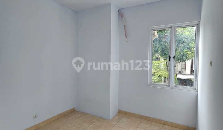 Rumah SHM Jalan Depan Lebar 2 Jalur di Greenwich Hyland BSD 2