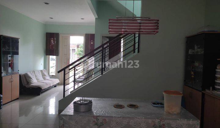 Rumah di Chalcedony Area 2 Lantai SHM Bagus Selatan 2