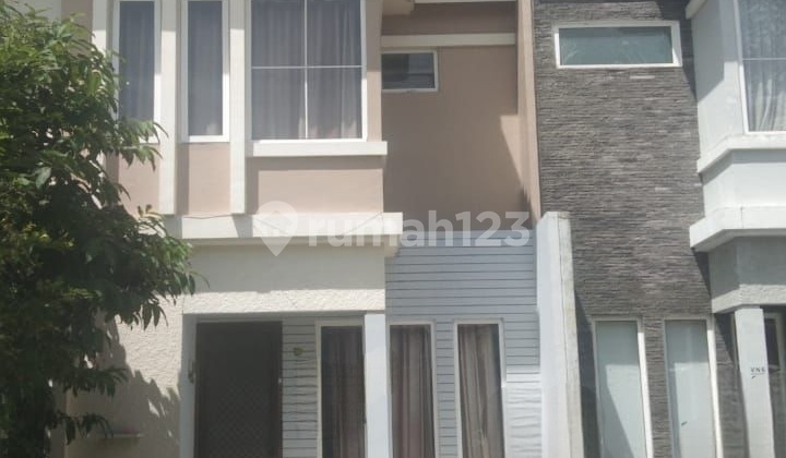 Rumah 2 Lantai di Modernland, SHM Bagus Siap Nego Sampai Jadi Rumah 2 Lantai di Modernland, SHM Bagus Siap Nego Sampai Jadi
