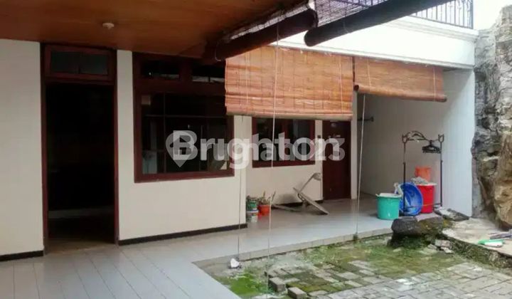 RUMAH 2LT HITUNG TANAH AREA KERTAJAYA INDAH DEKAT GALAXI MALL