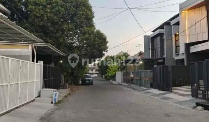 Brand New House Manyar Minimalist Beautiful 2