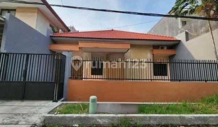 Rumah 1Lt Manyar Dekat Petra Little Sun Row Lebar