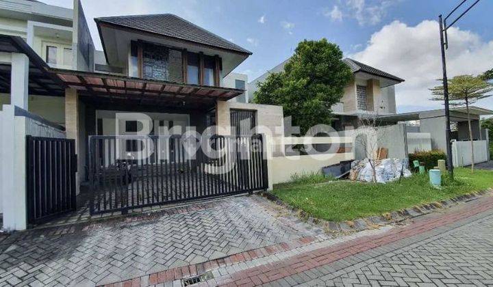 RUMAH MEWAH LOKASI ELITE MINIMALIS GRAHA FAMILI 1