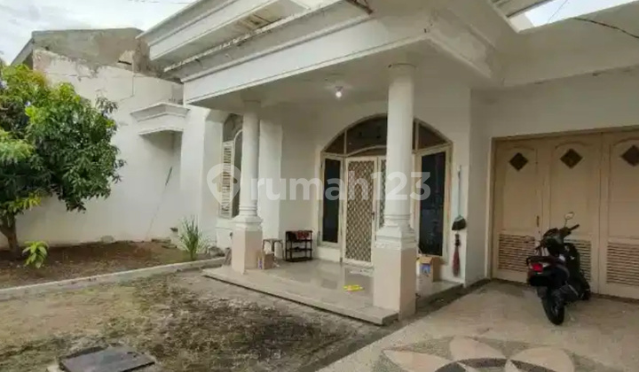 Jual Sewa Rumah Strategis Manyar Siap Huni  2