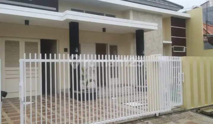 Disewakan Rumah Minimalis Manyar Dekat Petra