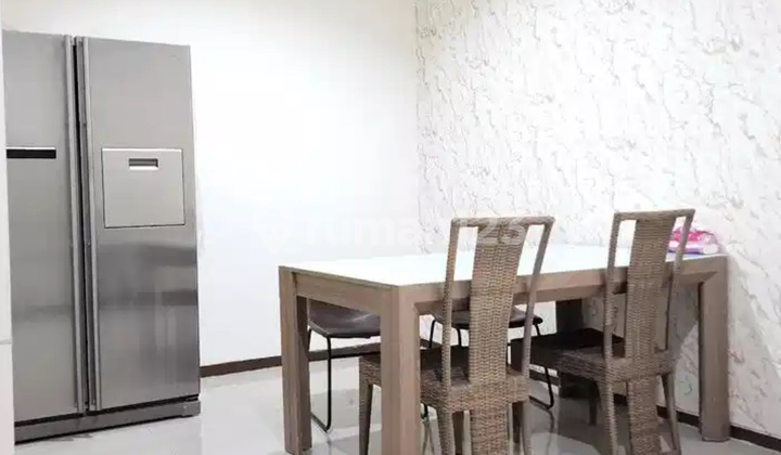 Minimalis 2 Lt Furnished Pakuwon City 2