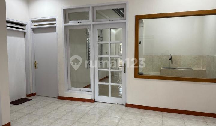 Disewakan Rumah Minimalis Nirwana Selangkah Merr 2