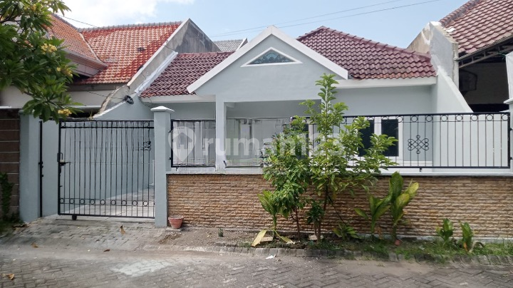 Minimalis Sby Barat Menganti