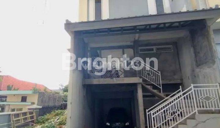 MURAH RUMAH 3LT SETENGAH JADI AREA SEMOLOWARU 1