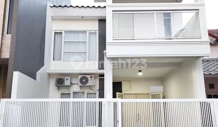 Minimalis 2 Lt Furnished Pakuwon City 1