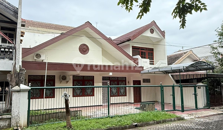 For Rent 1.5 Story House Ready to Occupy Klampis Near Manyar Kertajaya